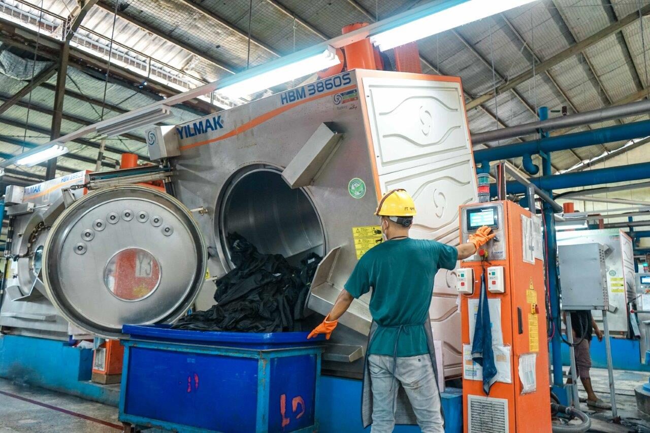 Sandang Asia manufacturing operations